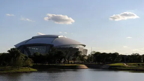 “中国女足3-0大胜乌兹别克斯坦：永川国际女足赛精彩瞬间集锦”